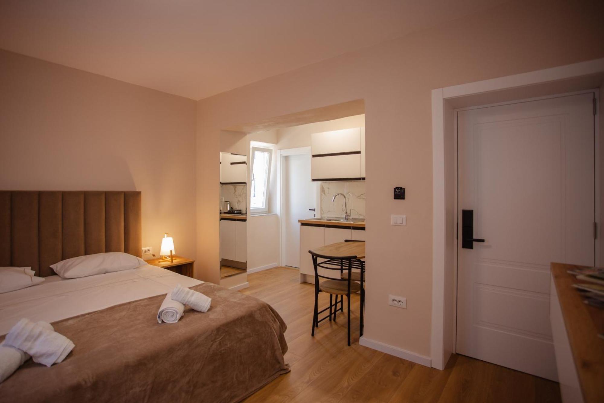 City Center Studio Apartments Shkodër Exterior foto